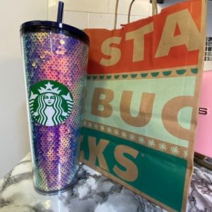 ⭐️ 2020 Starbucks Holiday Sequin Trenta Cup⭐️